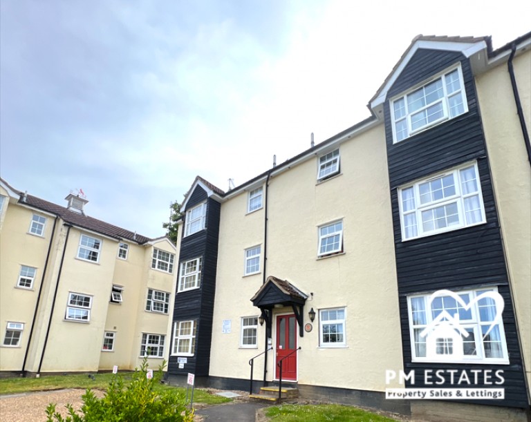 Images for Red Lion Court, Bishop's Stortford EAID: BID:pmestates