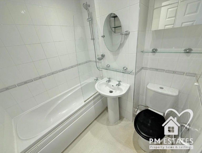 Images for The Paddock, Bishop's Stortford EAID: BID:pmestates