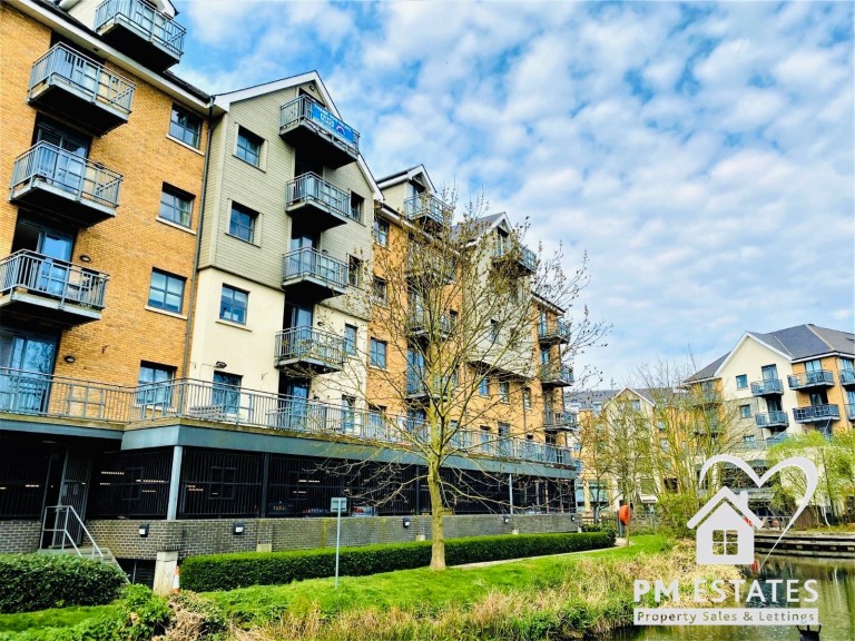 Images for Riverside, Bishop's Stortford EAID: BID:pmestates