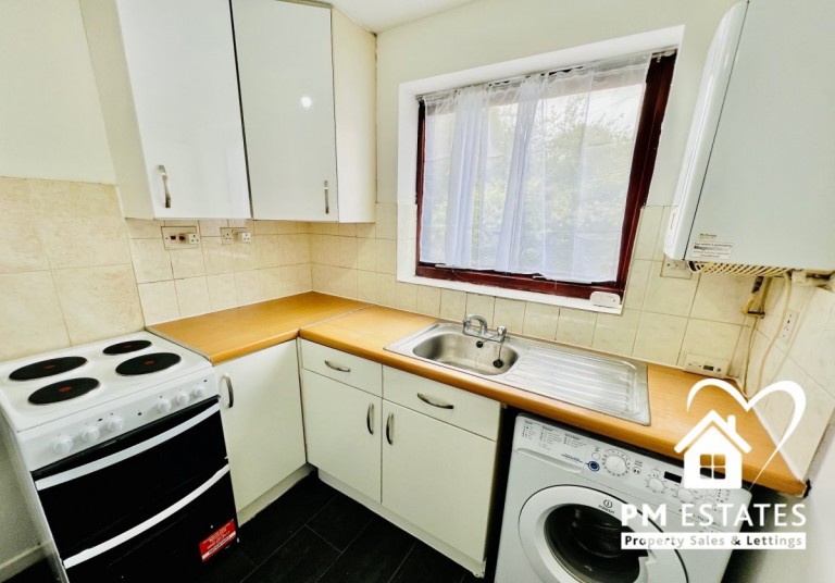 Images for Kingfisher Way, Bishop's Stortford EAID:PM BID:PM