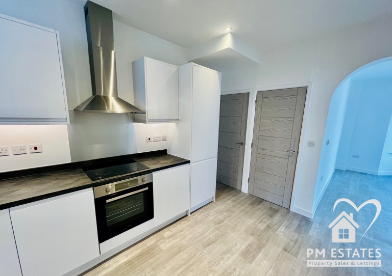 Images for Apton Road, Bishop's Stortford EAID: BID:pmestates