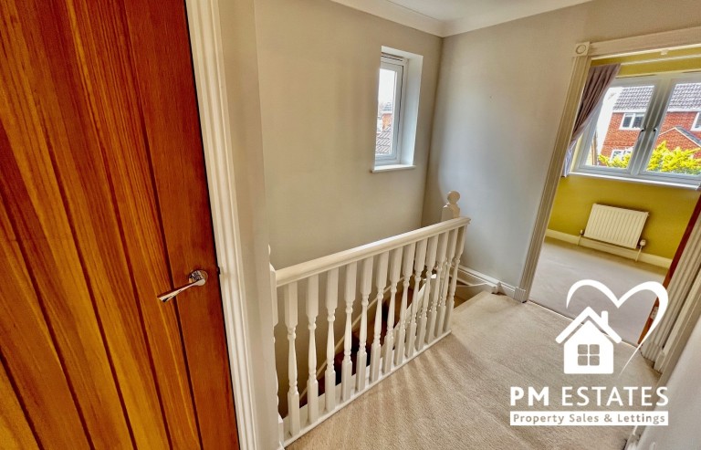Images for Willow Road, Dunmow EAID: BID:pmestates