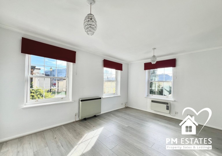 Images for Red Lion Court, Bishop's Stortford EAID: BID:pmestates