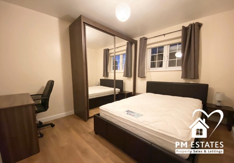 Images for Red Lion Court, Bishop's Stortford EAID: BID:pmestates