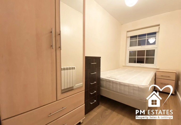 Images for Red Lion Court, Bishop's Stortford EAID: BID:pmestates